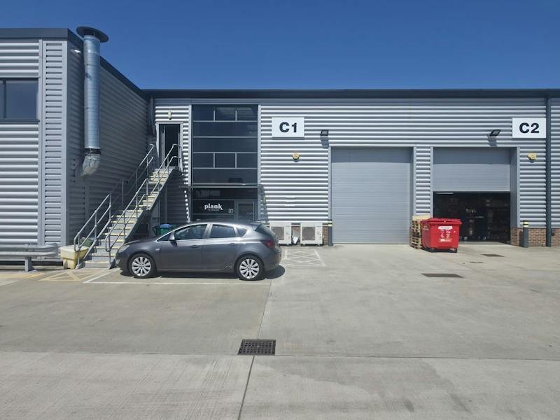 Industrial Unit To Let, London