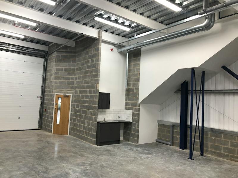 Industrial Unit in Leyton - photo 3