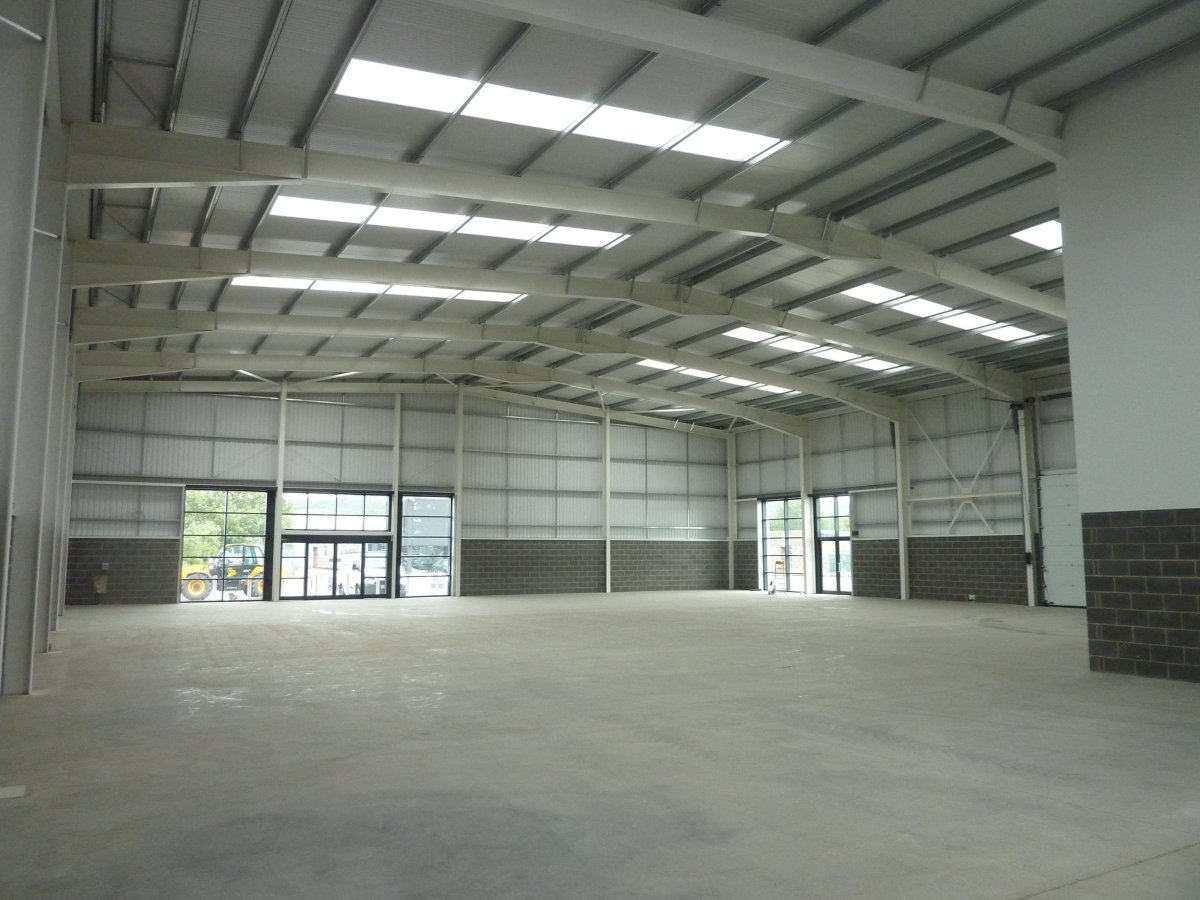 Industrial Unit in Sevenoaks - photo 2