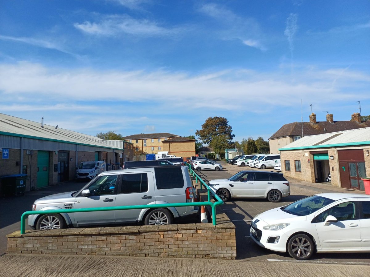 Industrial Unit in Stamford - photo 3