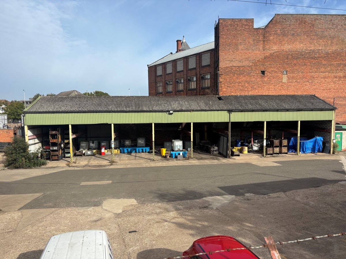Industrial Unit in Leicester - photo 3