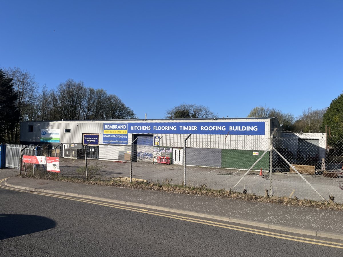 Industrial Unit To Let, Dundee, Angus