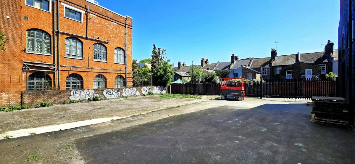 Industrial Unit in Hackney, London - photo 3