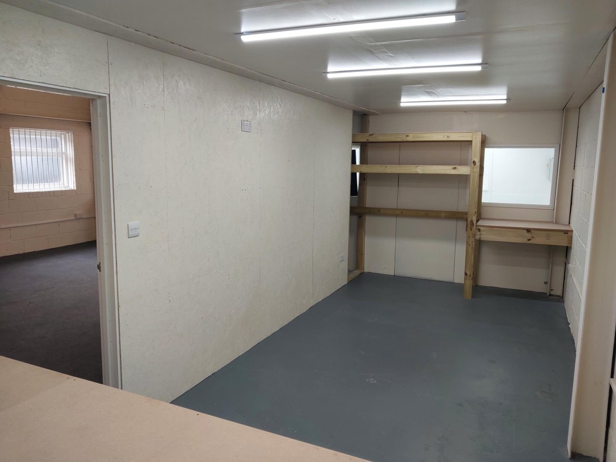 Industrial Unit in Ashford - photo 2
