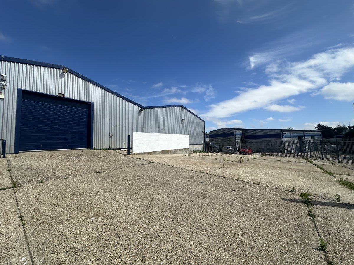 Industrial Unit in Ashford - photo 2