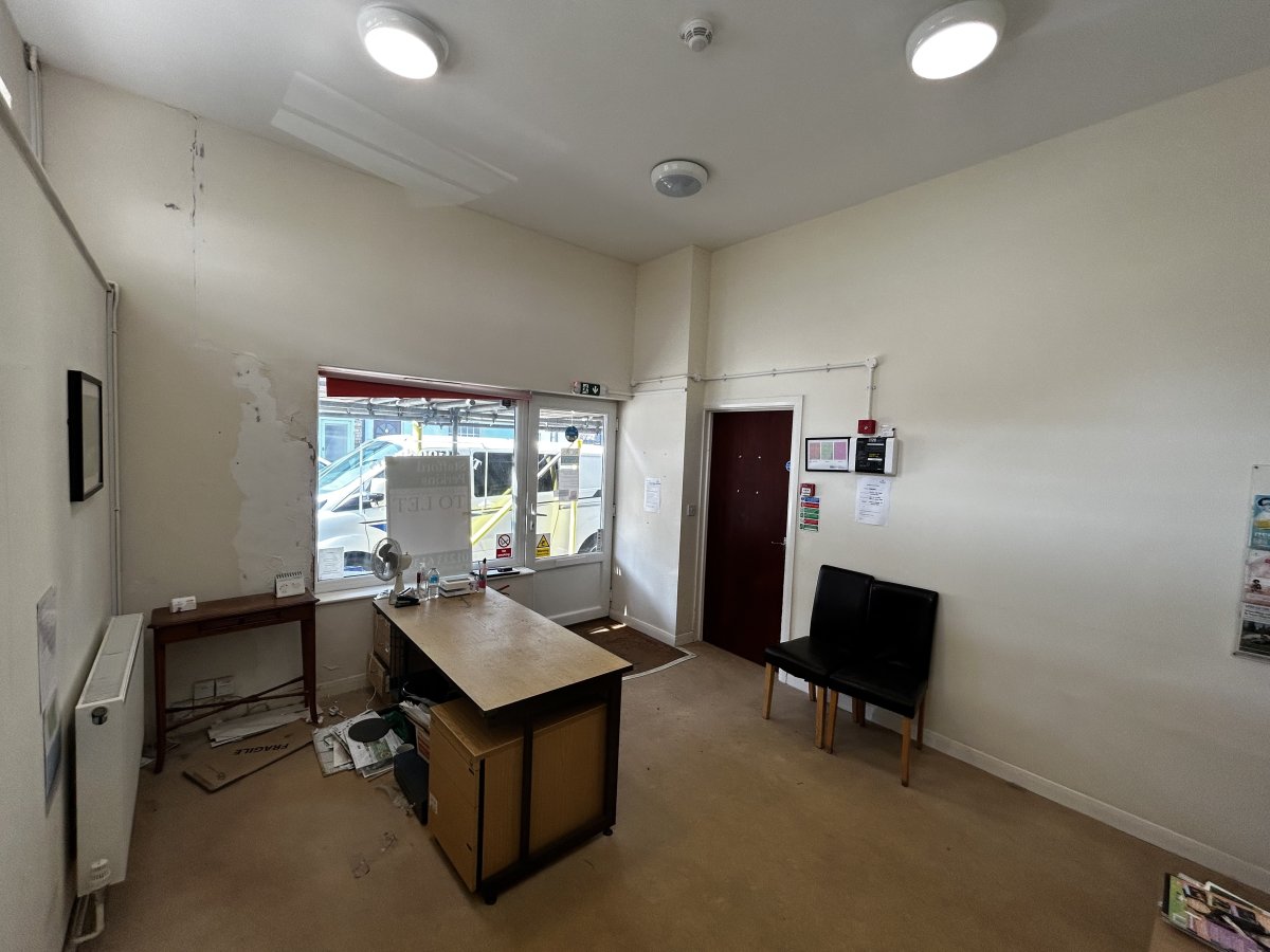 Industrial Unit in Deal - photo 3