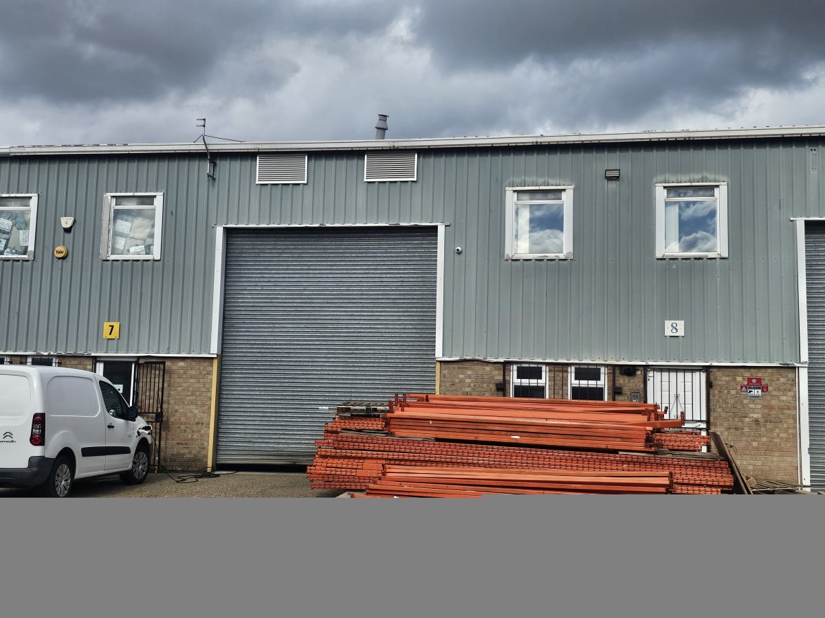 Industrial in Sittingbourne