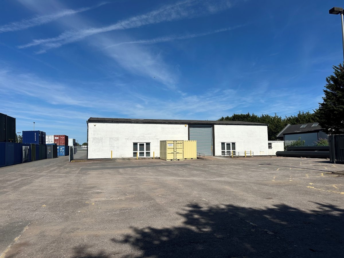 Industrial Unit in Exeter - photo 2