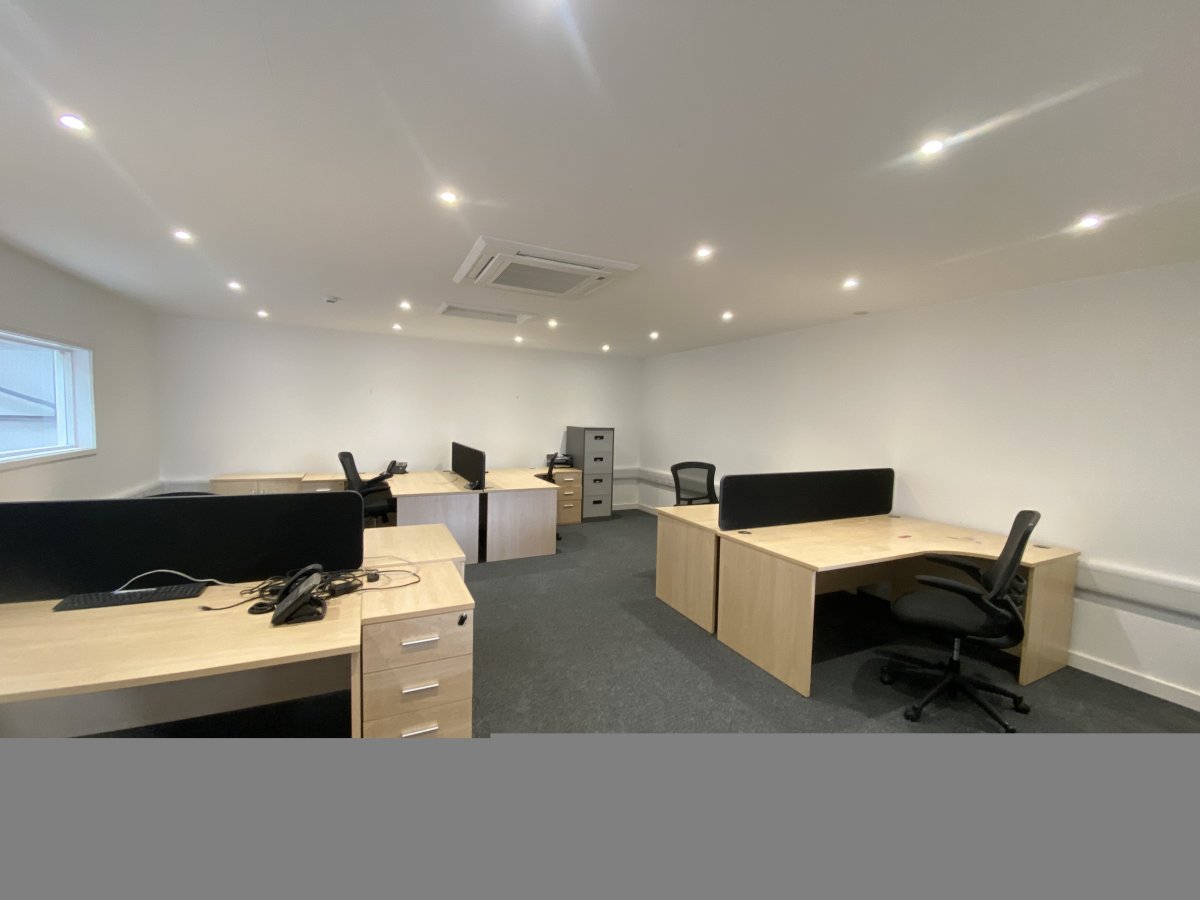 Industrial Unit in Norwich - photo 3