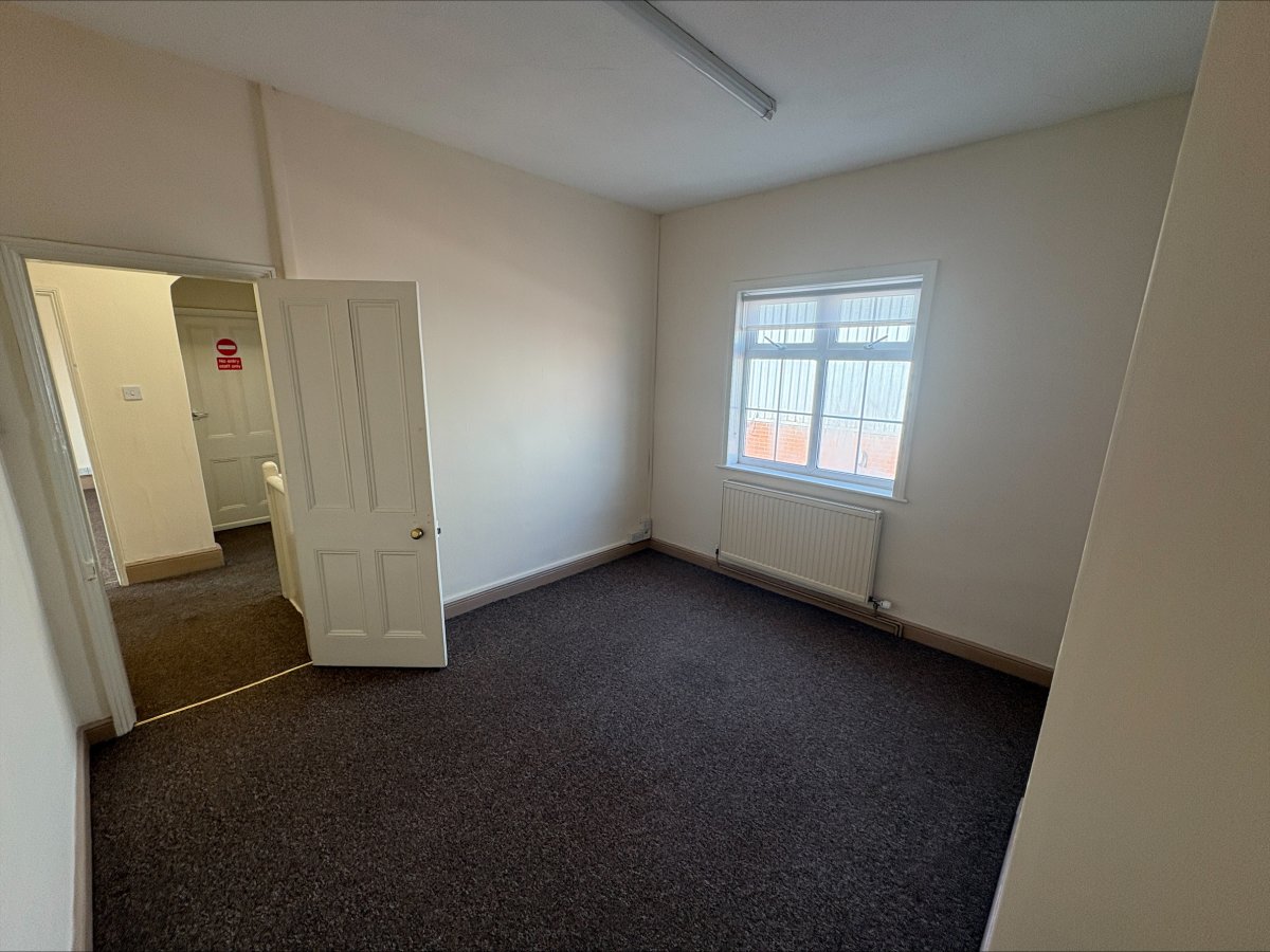 Industrial Unit in Exeter - photo 2