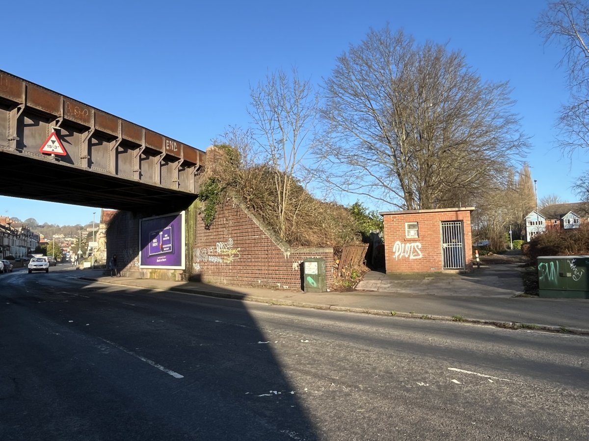 Industrial Unit in Exeter - photo 2