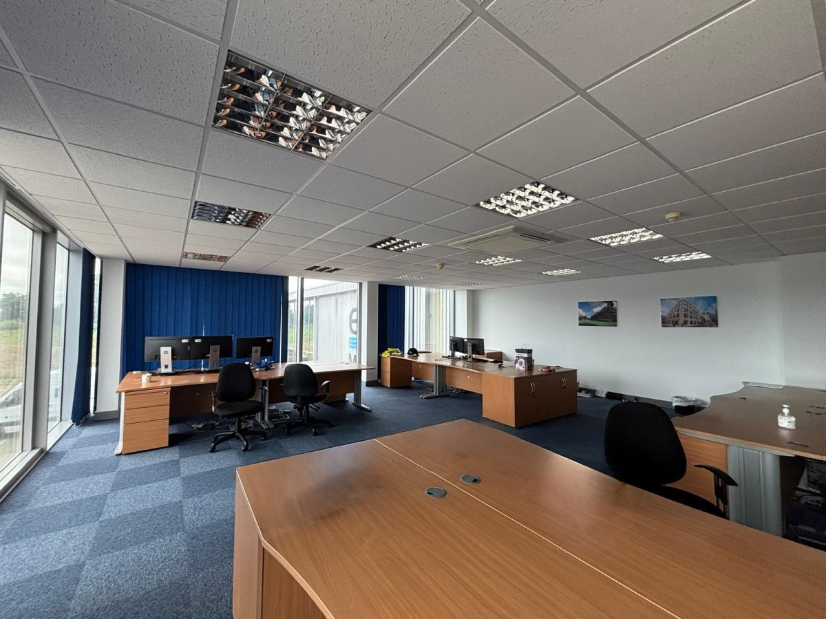Industrial Unit in Attleborough - photo 4