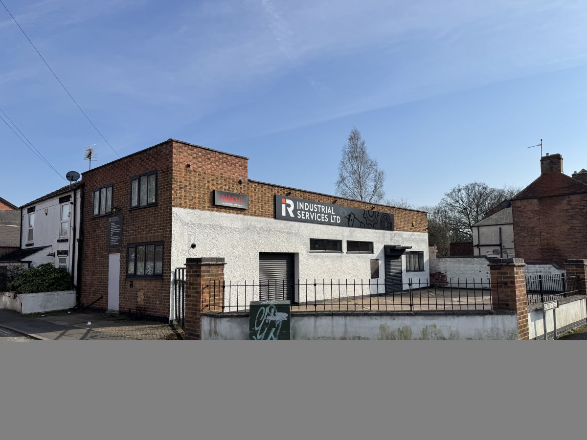 Industrial in Castle Donington