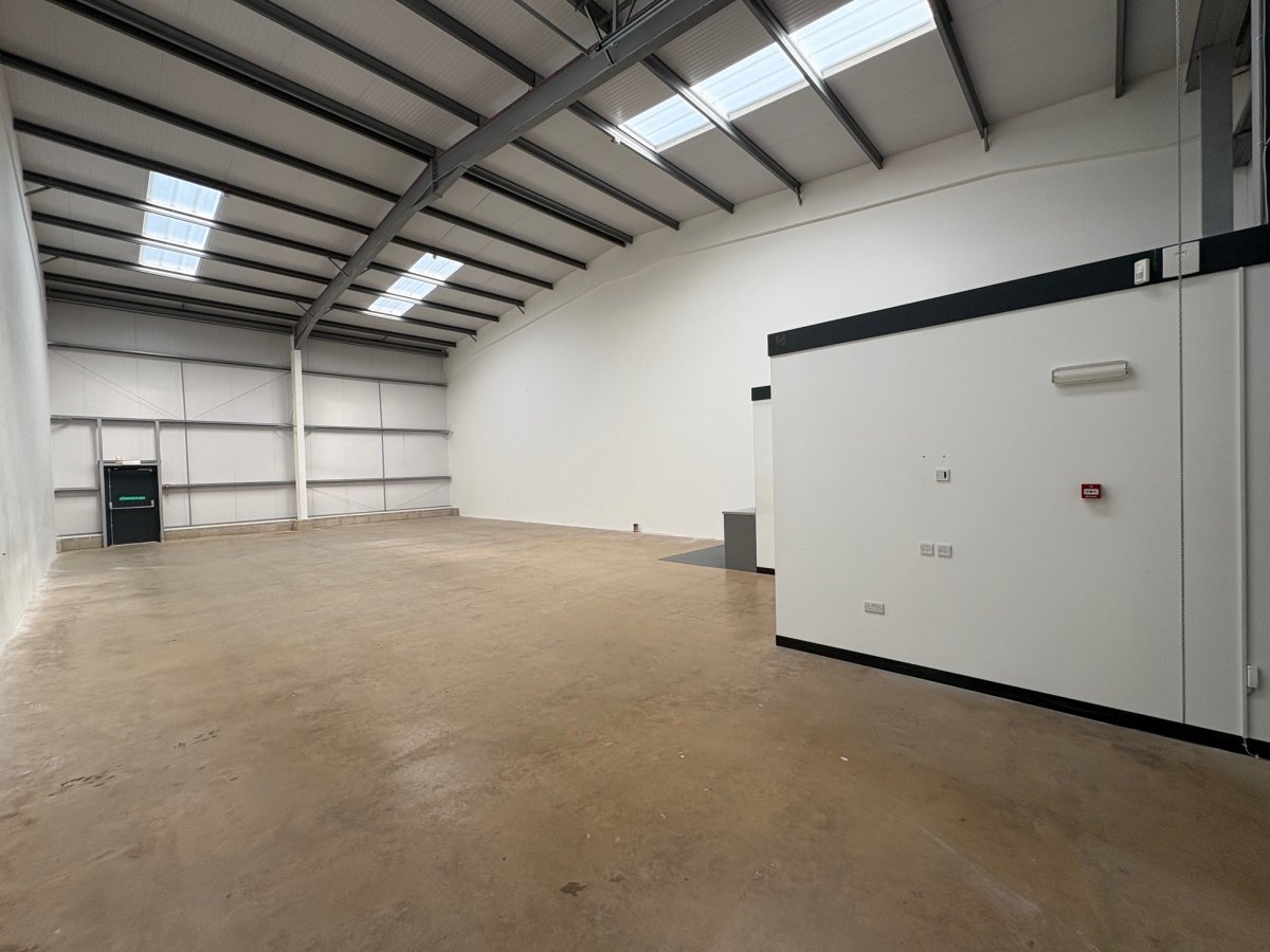 Industrial Unit in Loughborough - photo 3