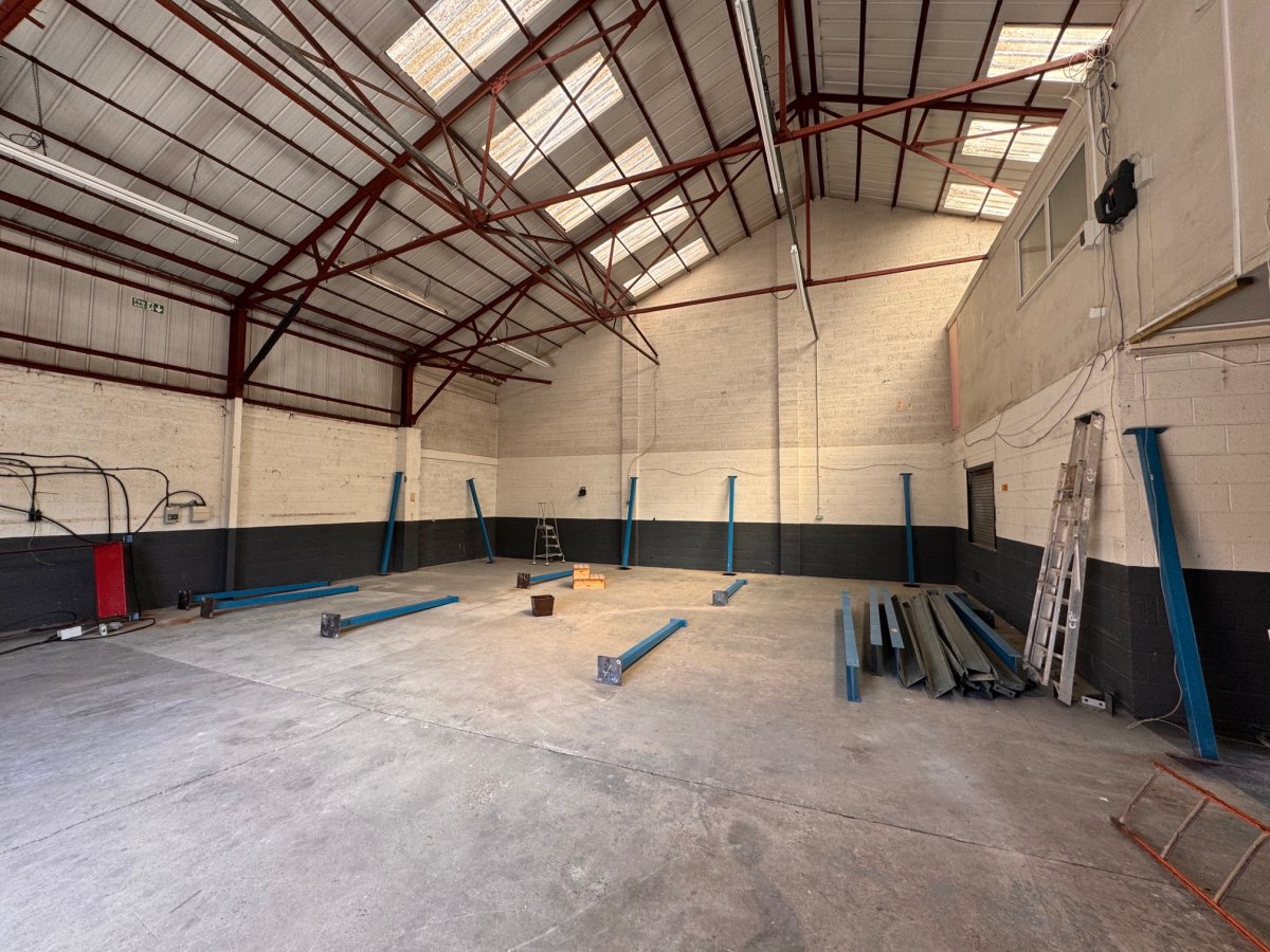 Industrial Unit in Leicester - photo 2