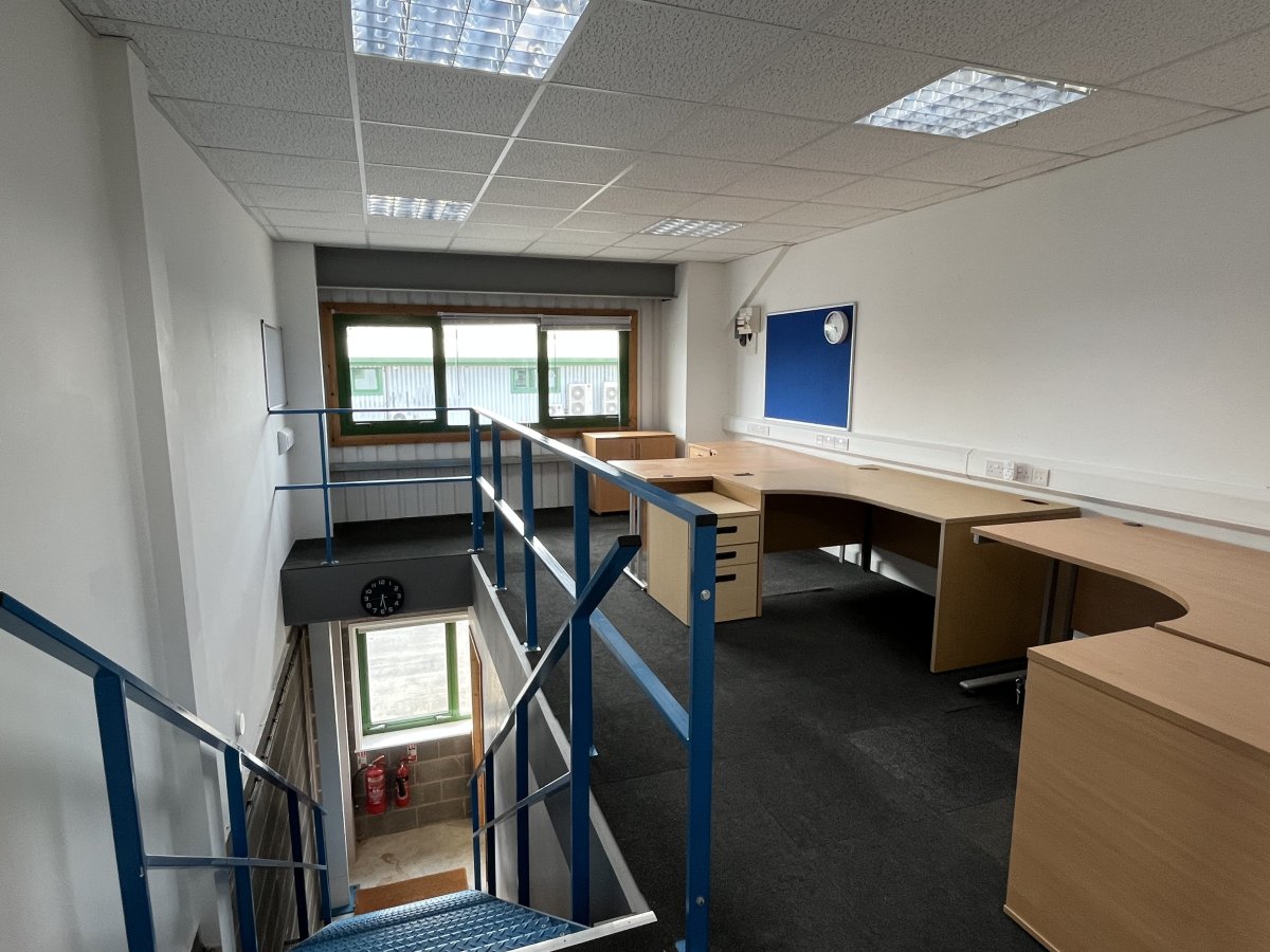 Industrial Unit in Clyst Honiton - photo 3