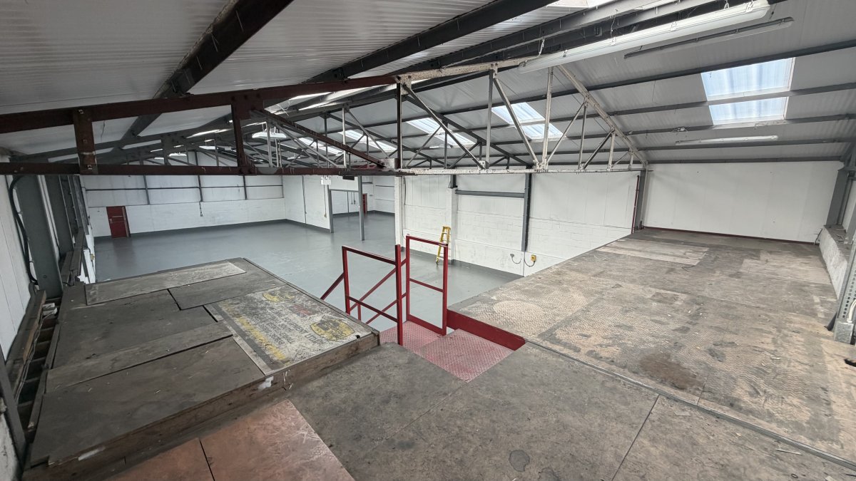 Industrial Unit in Coventry - photo 3
