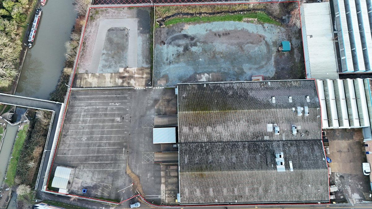 Industrial Unit in Warwick - photo 3