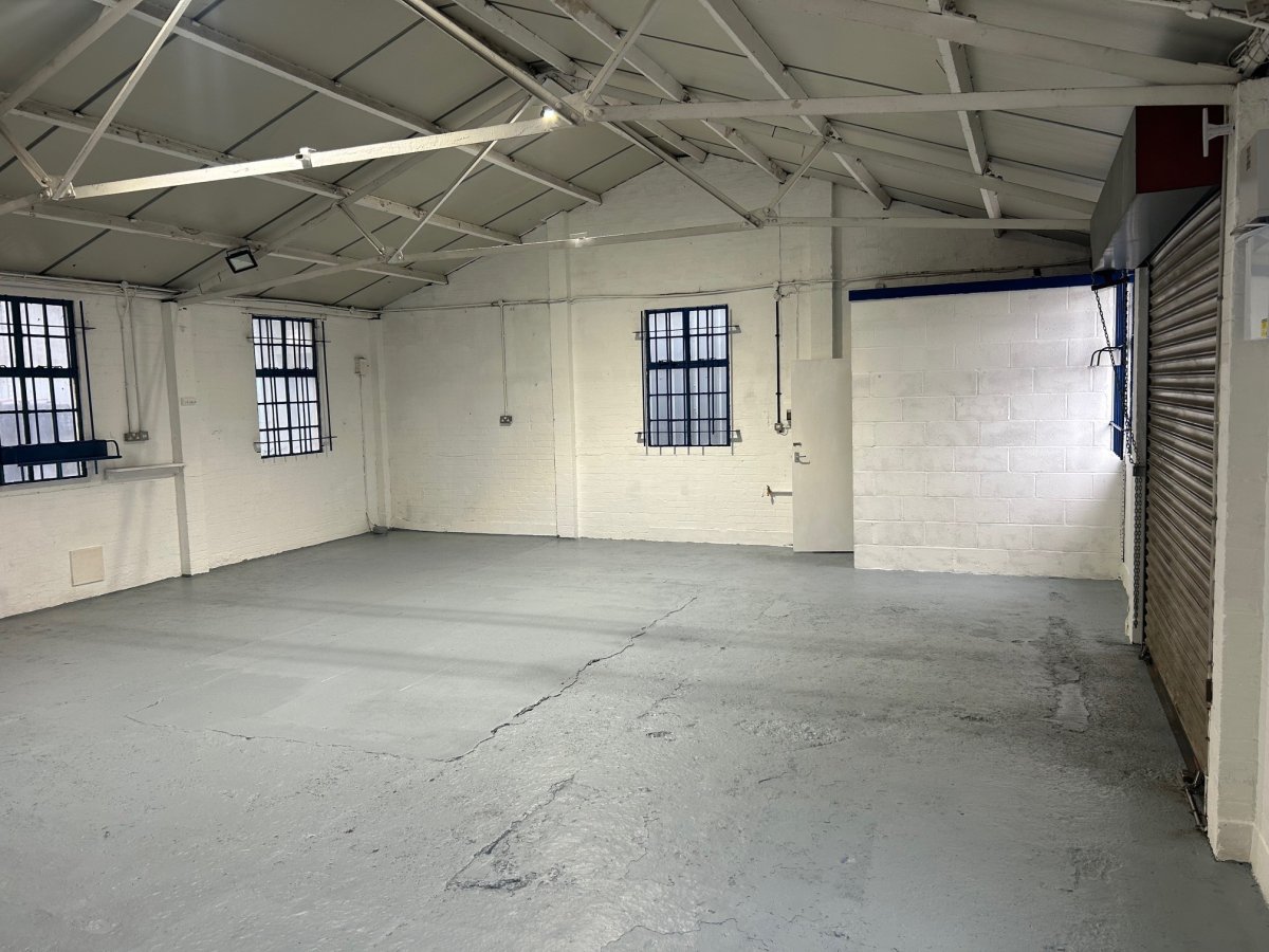 Industrial Unit in Burton-On-The-Wolds - photo 2