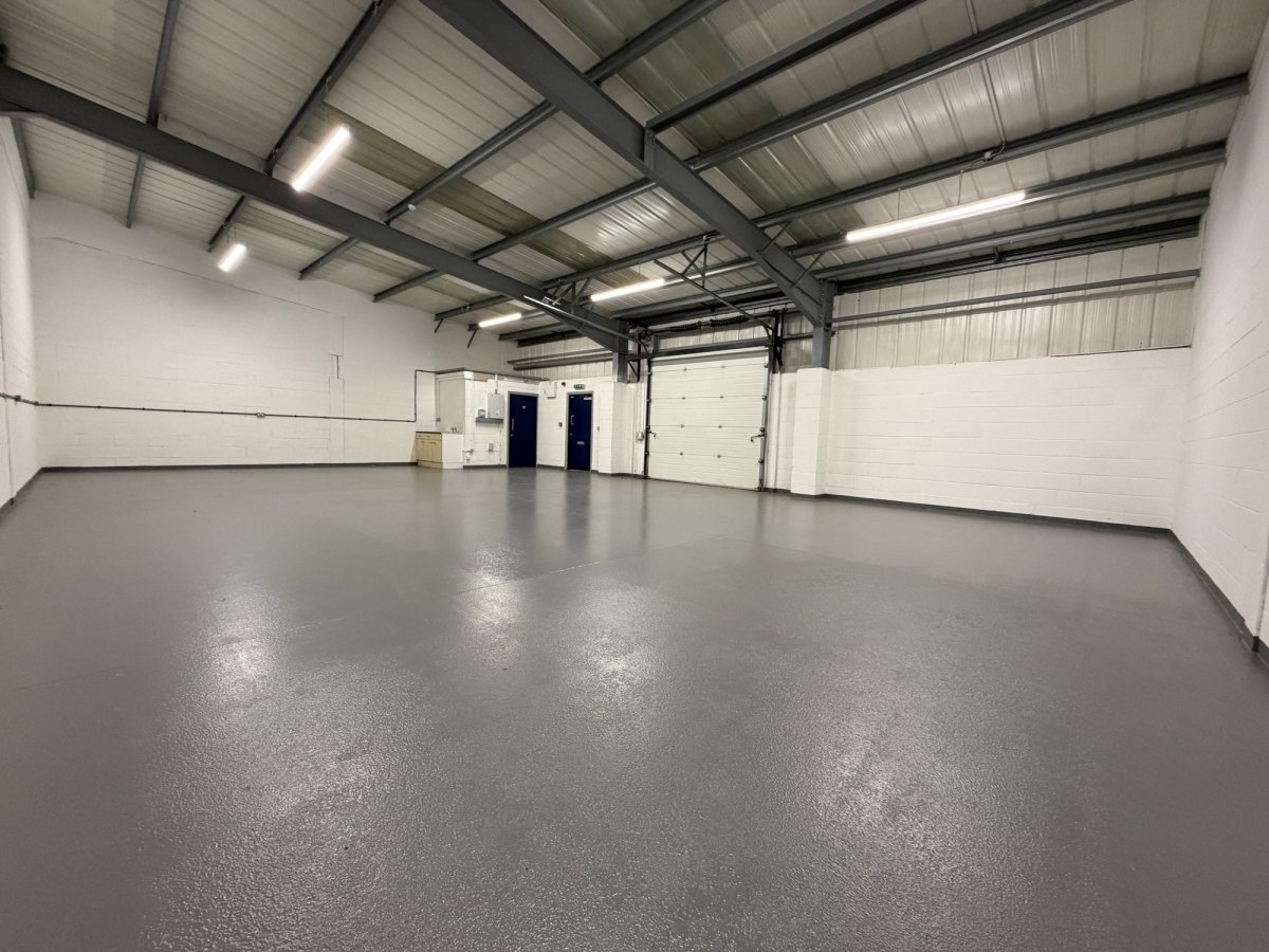 Industrial Unit in Newark - photo 3