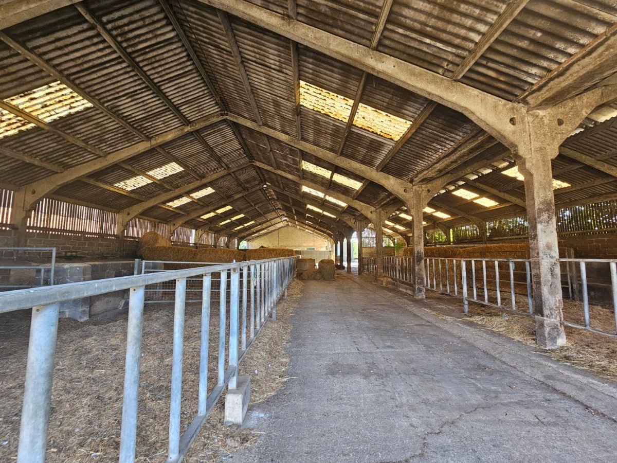 Industrial Unit in Newport Pagnell - photo 2