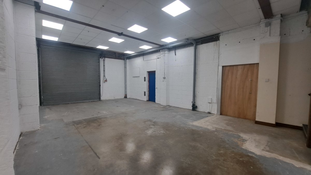 Industrial Unit in Bedford - photo 4