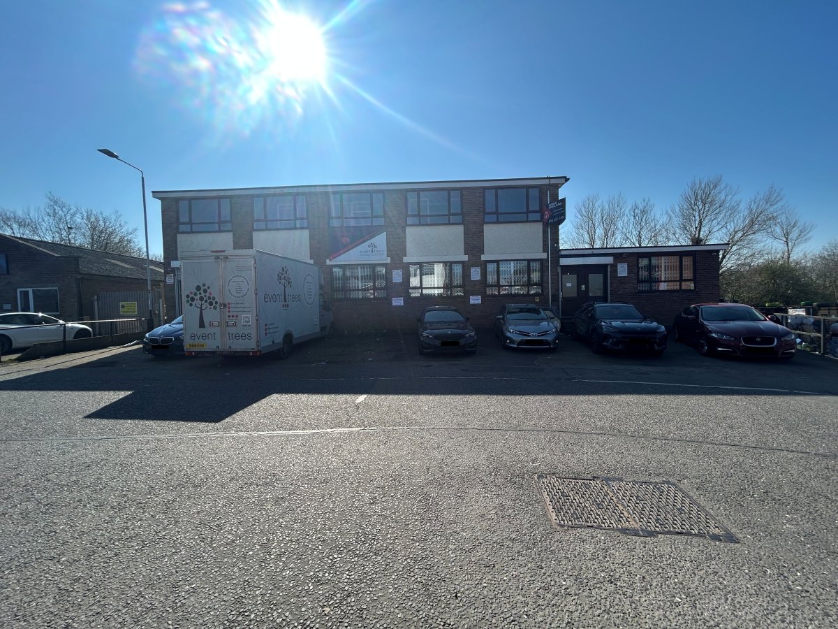 Industrial in Oadby
