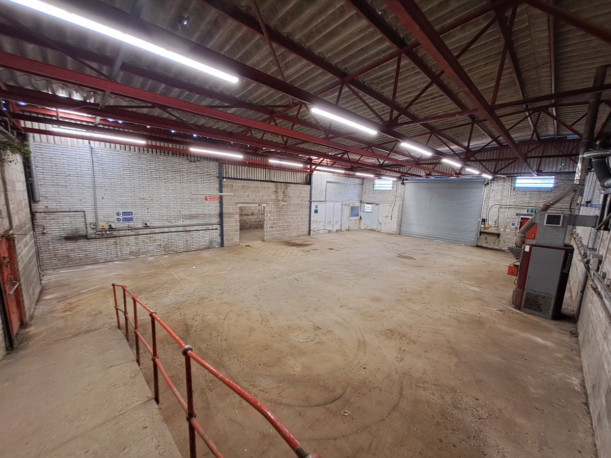 Industrial Unit in Plymouth - photo 3