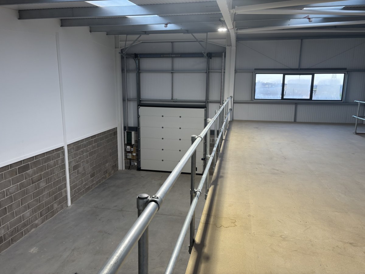 Industrial Unit in Commerce Park - photo 3