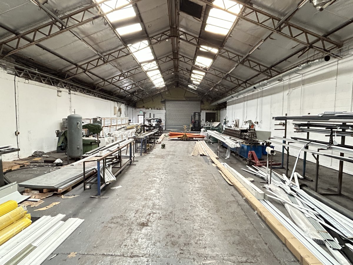 Industrial Unit in Broadheath - photo 2