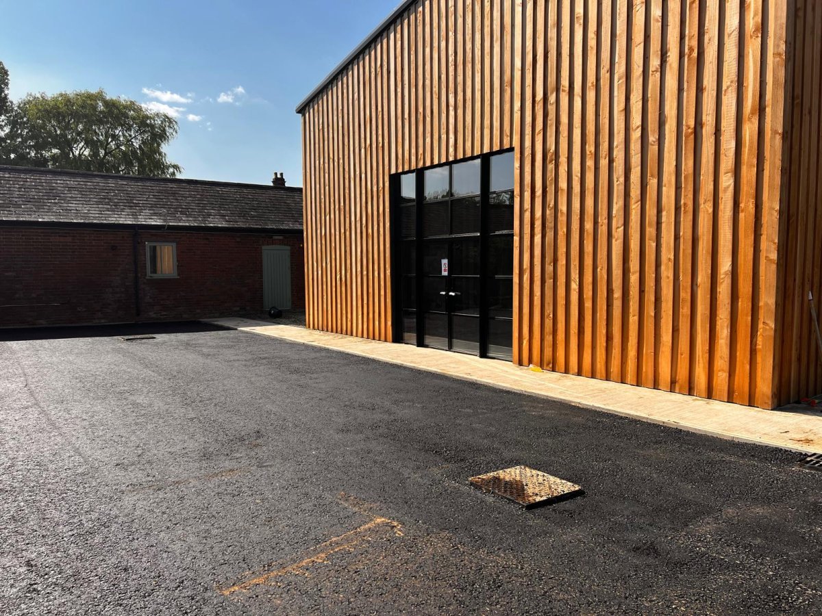 Industrial Unit in Market Harborough - photo 4