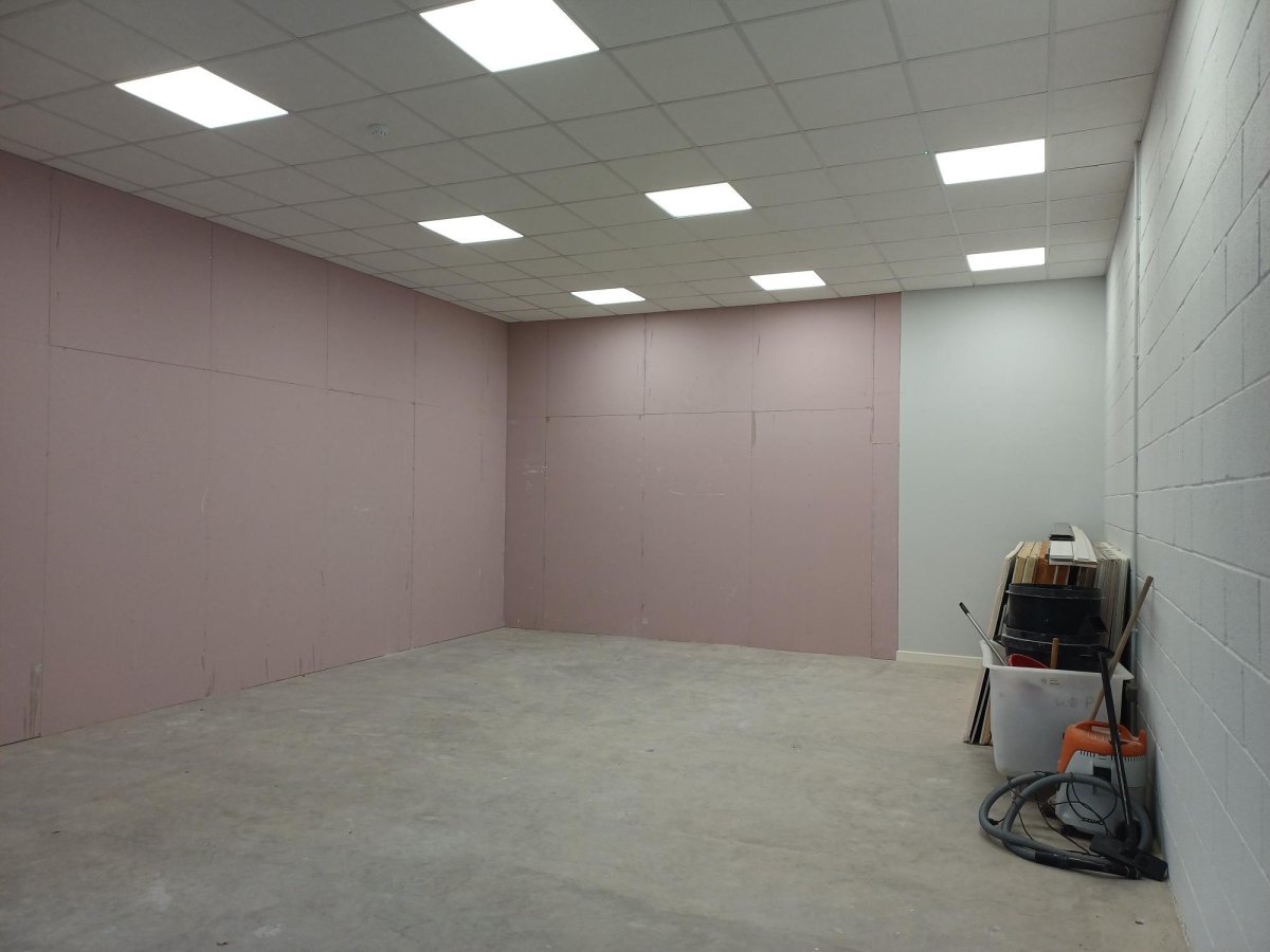 Industrial Unit in Northampton - photo 2