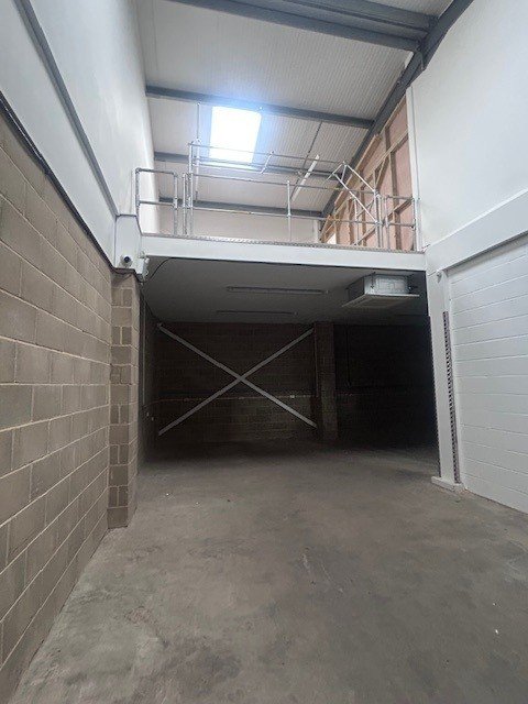Industrial Unit in Hitchin - photo 2