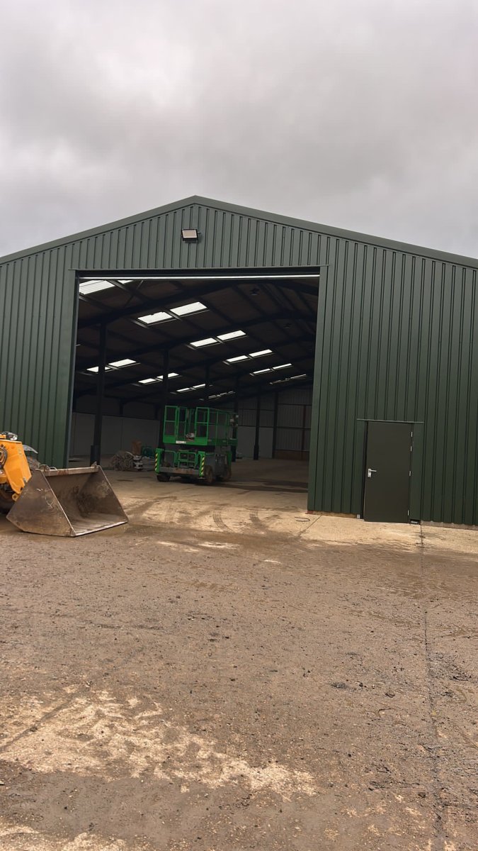 Industrial Unit in Hitchin - photo 2