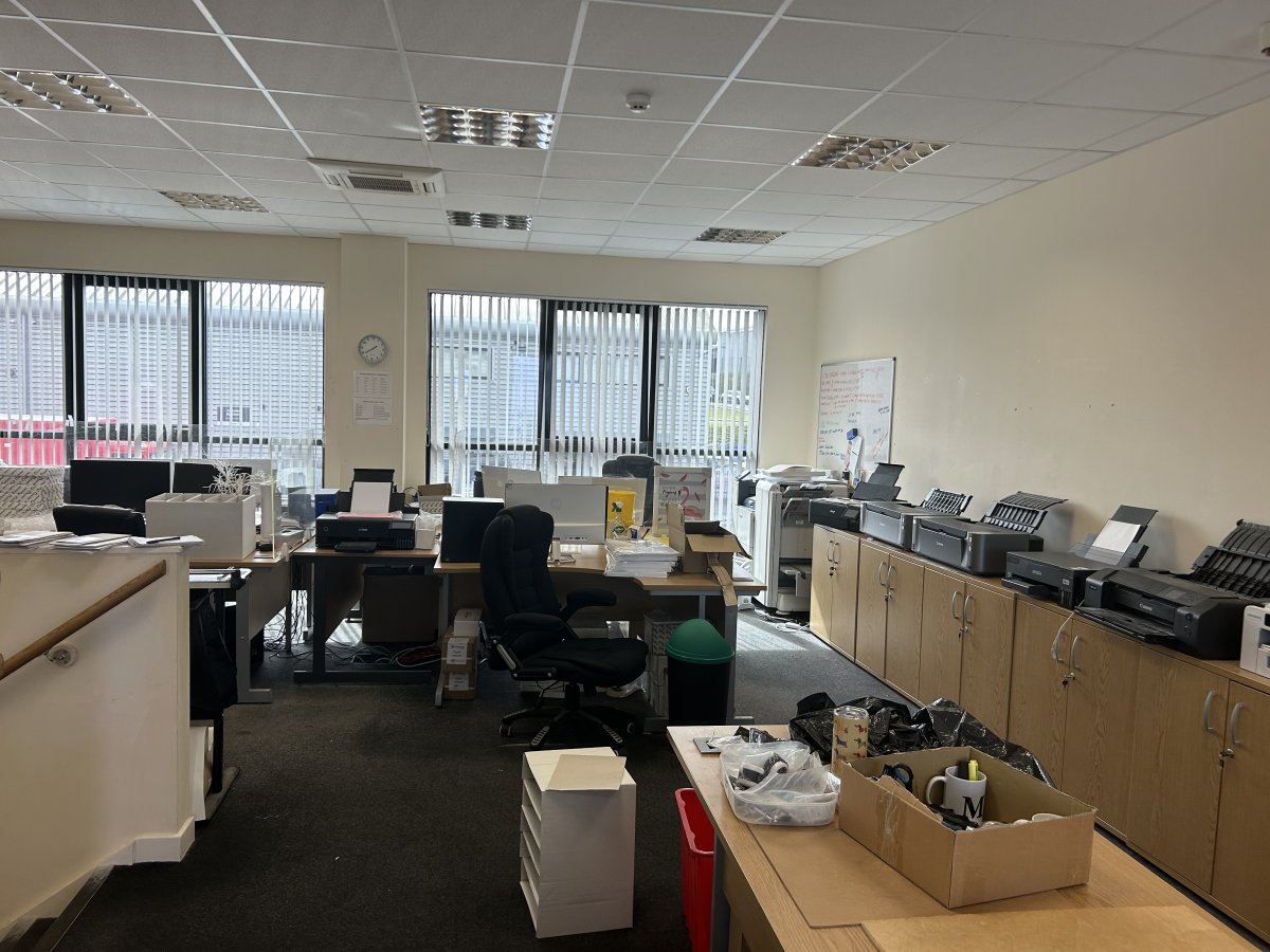 Industrial Unit in Plymouth - photo 4