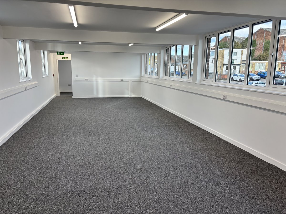Industrial Unit in Oadby - photo 3