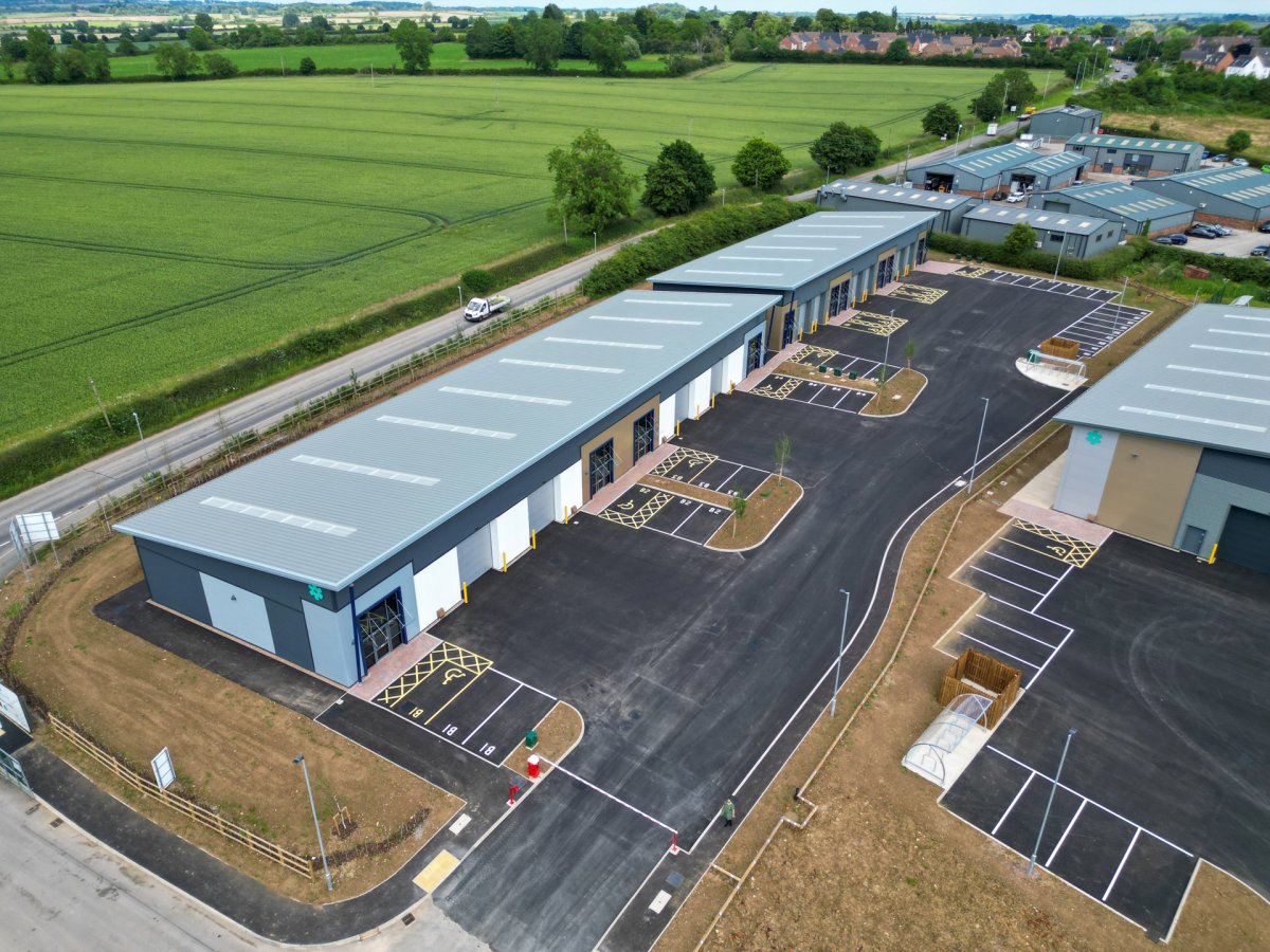 Industrial Unit in Kibworth - photo 3