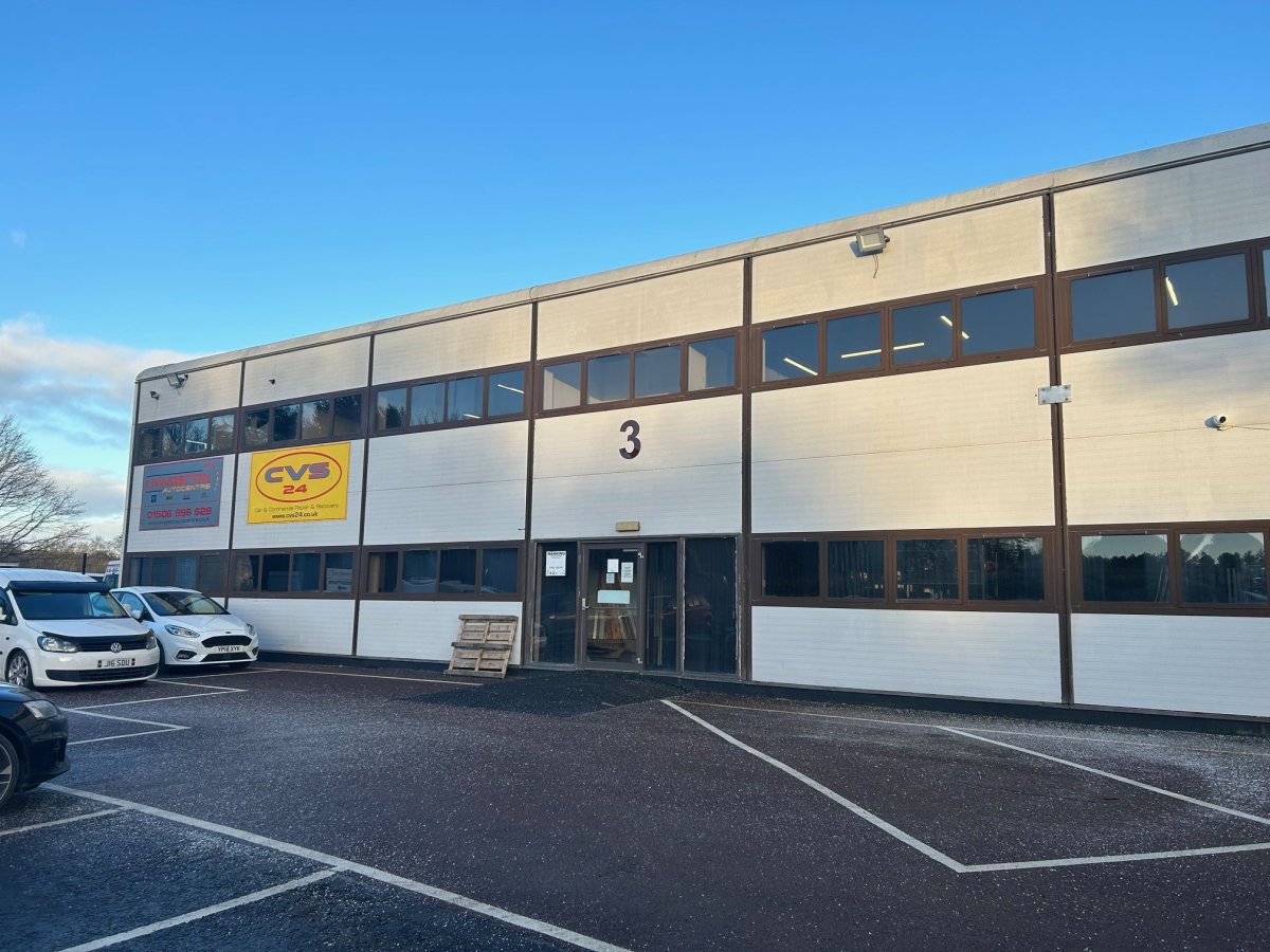 Industrial Unit in Livingston - photo 3