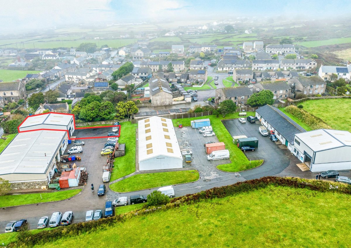 Industrial Unit in Pendeen - photo 2