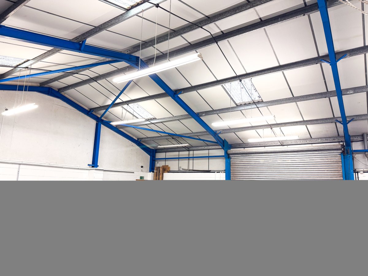 Industrial Unit in Mawgan - photo 3