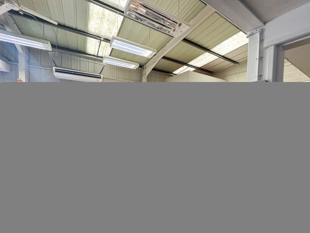 Industrial Unit in Falmouth - photo 3