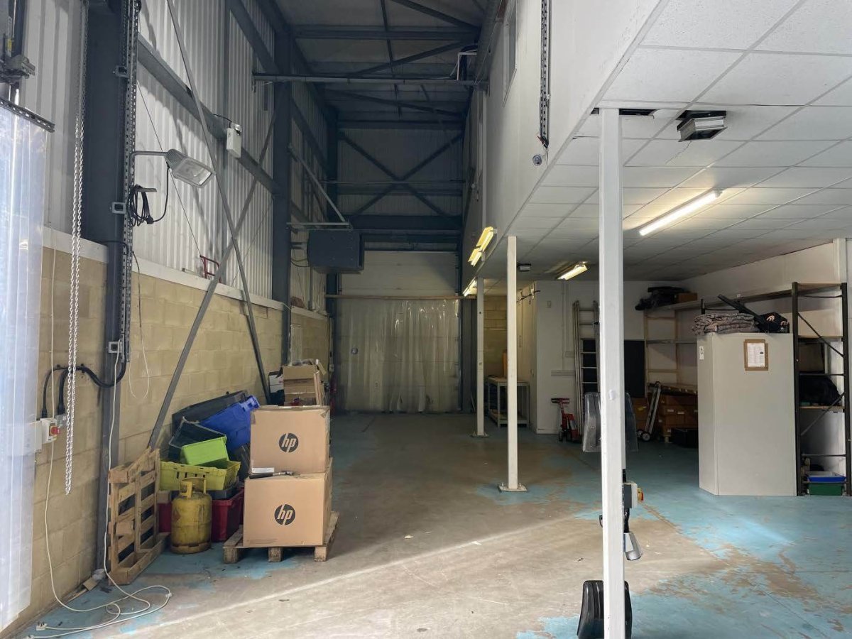 Industrial Unit in Frome - photo 3