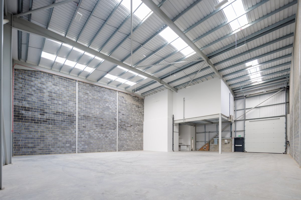Industrial Unit in Purfleet - photo 2