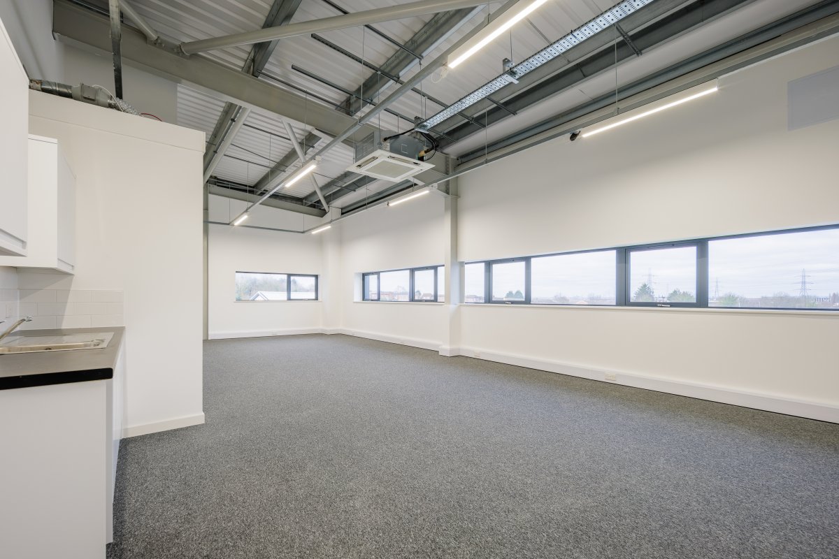 Industrial Unit in Purfleet - photo 3