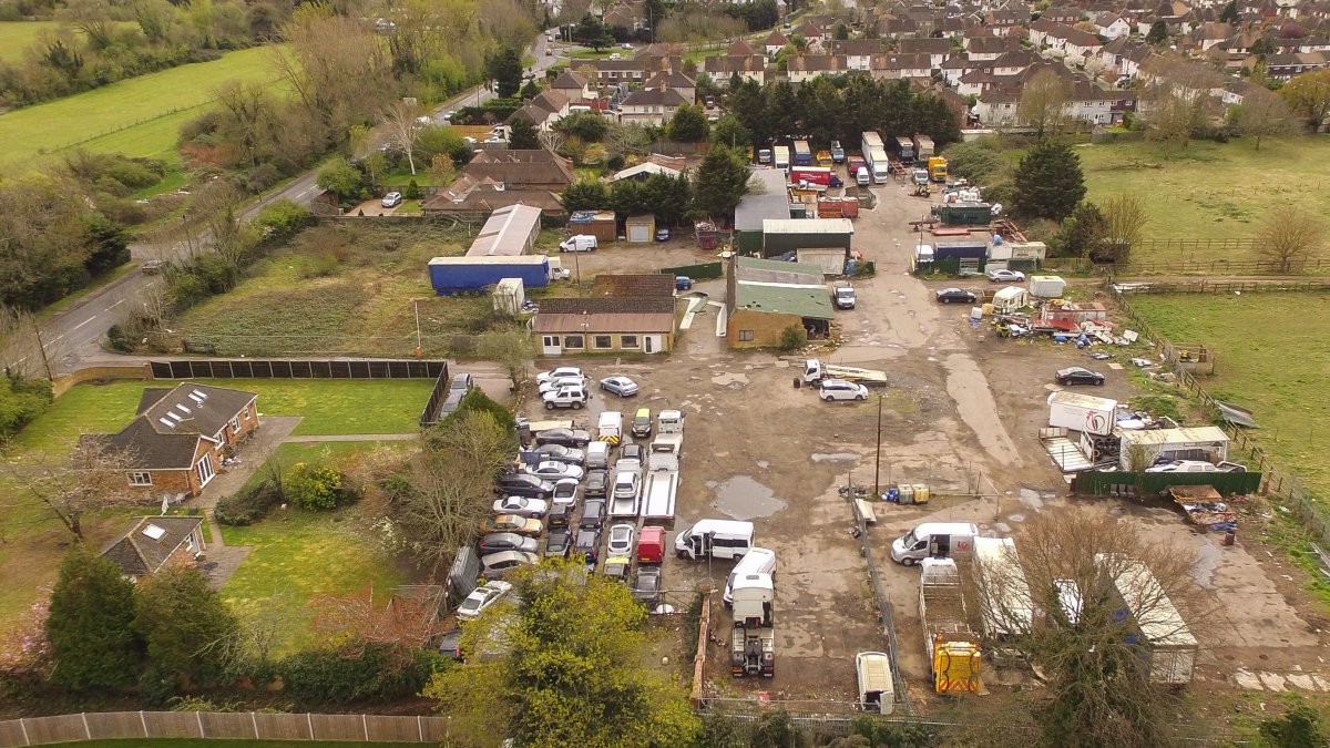 Industrial Unit in Shepperton - photo 3