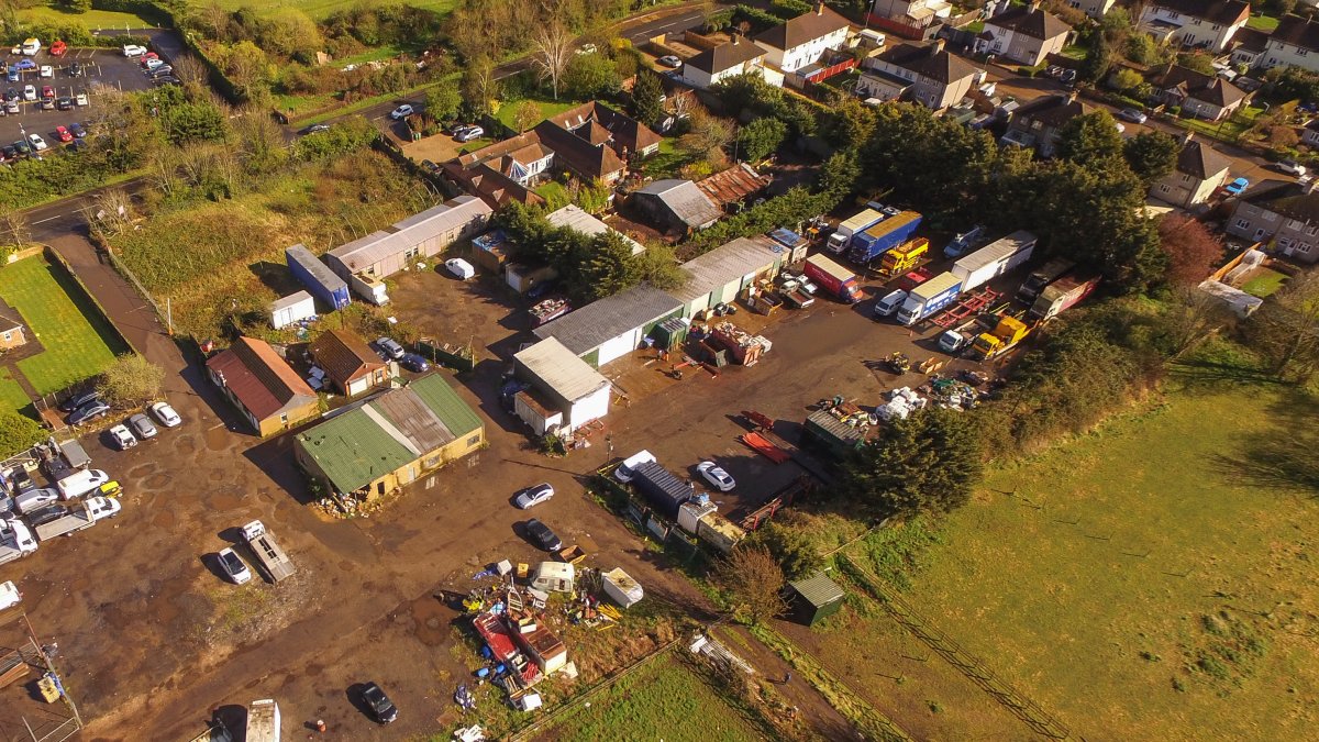 Industrial Unit in Shepperton - photo 4