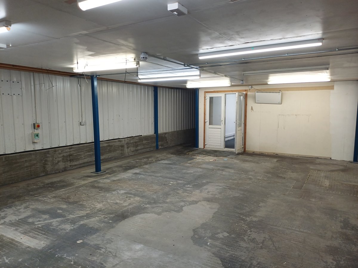 Industrial Unit in Kentisbeare - photo 4