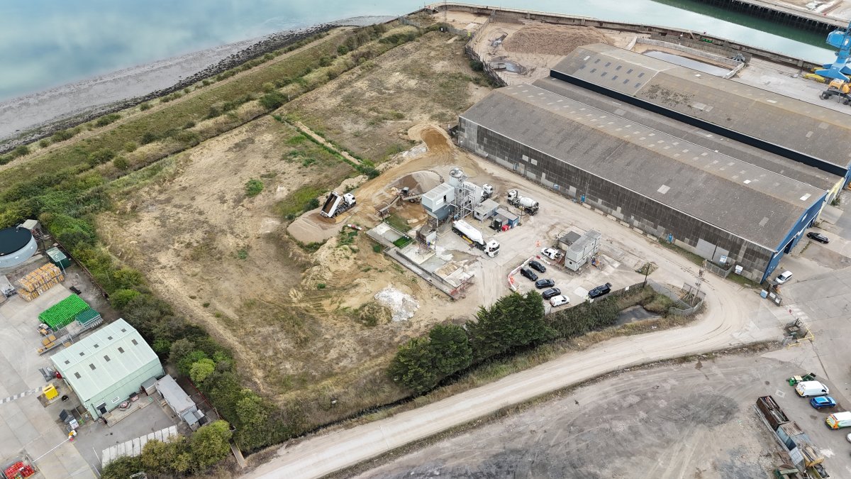 Industrial Unit in Sittingbourne - photo 2