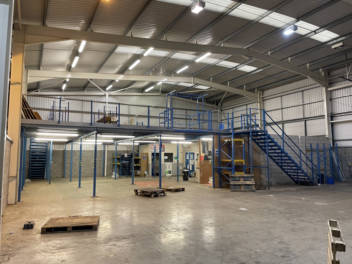 Industrial Unit in Lincoln - photo 2