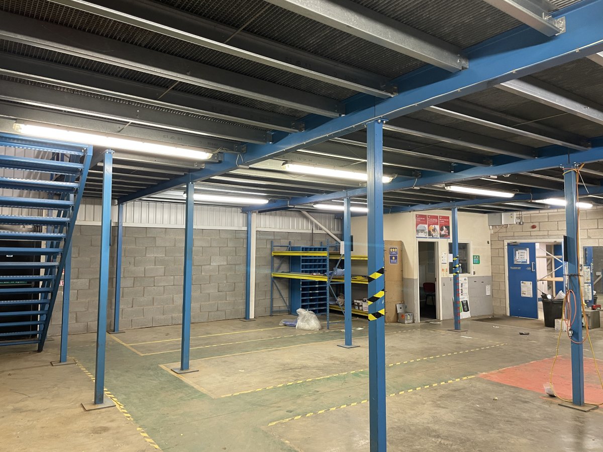 Industrial Unit in Lincoln - photo 4